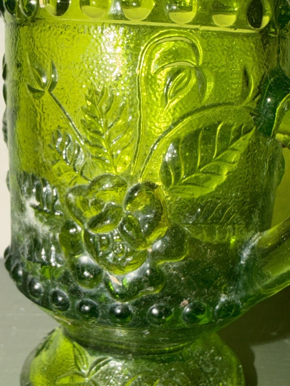 VTG Emerald Green Glass Creamer Pretty Raised Design 3.5" Toothpick Holder - Picture 2 of 4
